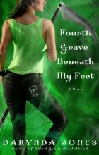 Darynda Jones - Fourth Grave Beneath My Feet