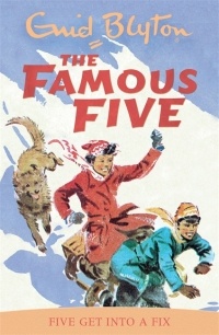 Enid Blyton - Famous Five: 17. Five Get Into A Fix