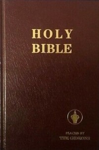 без автора - The Holy Bible Containing the Old And New Testaments Translated out of the Original Tongues and with the Former Translations diligently compared Commonly Known as the Authorized (King James) Version