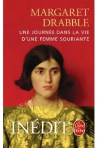 Une journée dans la vie d'une femme souriante